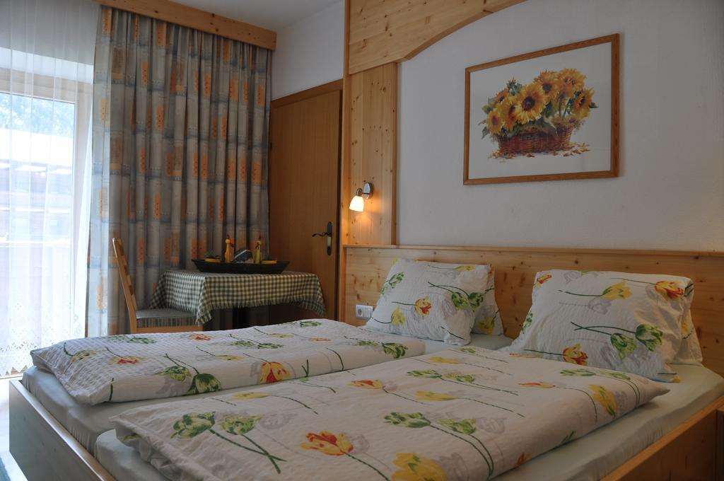 Appartements Pfausler Oetz Zewnętrze zdjęcie